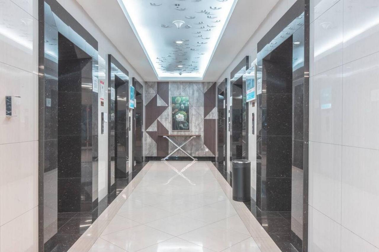 Redliving Apartemen Grand Kamala Lagoon - Kita Pro Tower Barclay North بيكاسي المظهر الخارجي الصورة